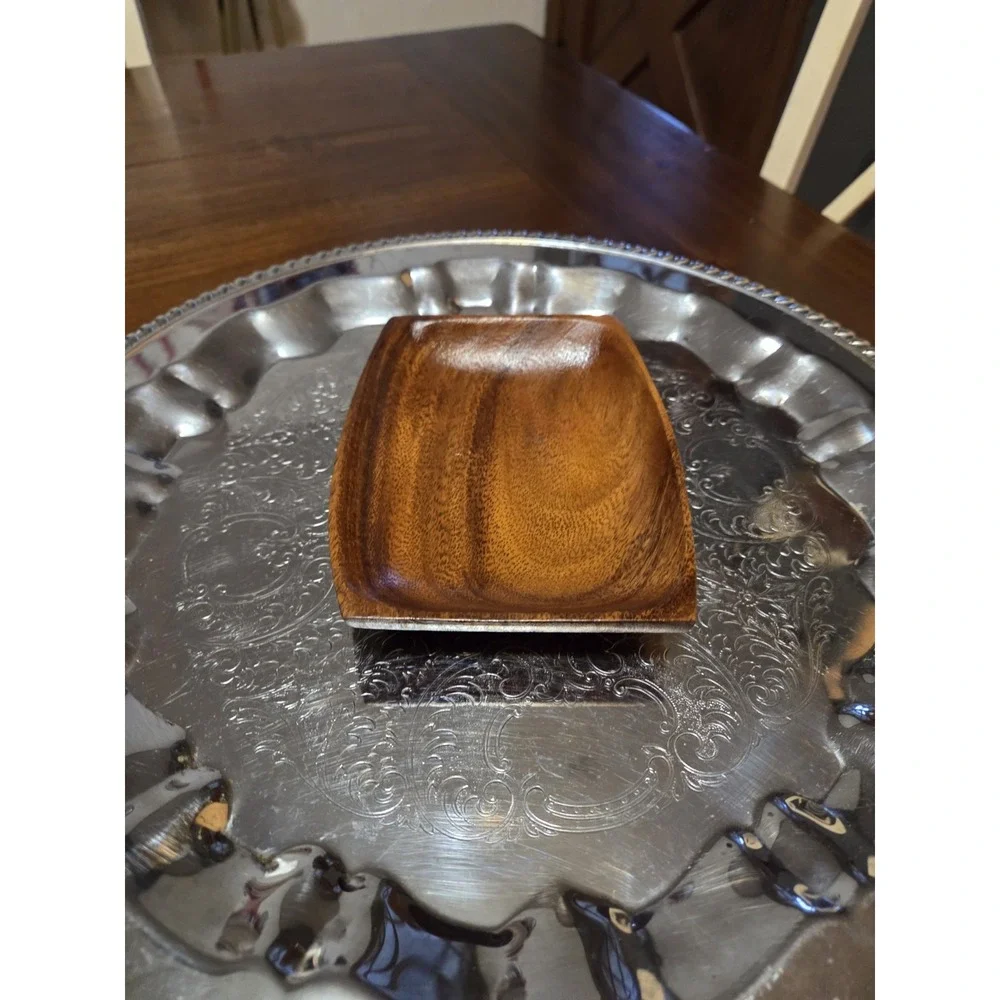 vintage handicraft made in the Philippines for McElroy Corp, Change Tray, Catch
